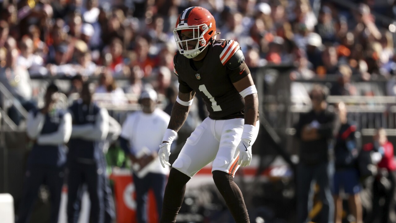 Should the Chiefs consider bringing back safety Juan Thornhill?